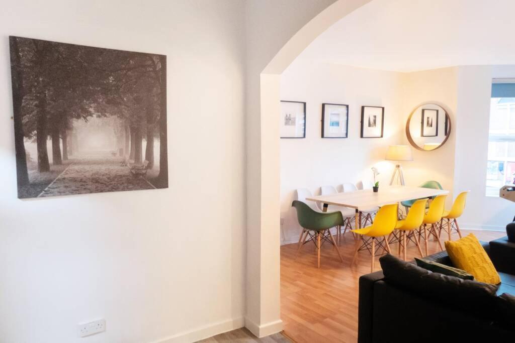 Apartment Up To 9 Close To Centre, Big Tv And Wifi Cardiff Zewnętrze zdjęcie