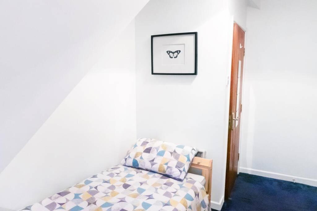 Apartment Up To 9 Close To Centre, Big Tv And Wifi Cardiff Zewnętrze zdjęcie